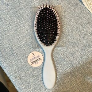 ✨5/$10✨ Hair brush